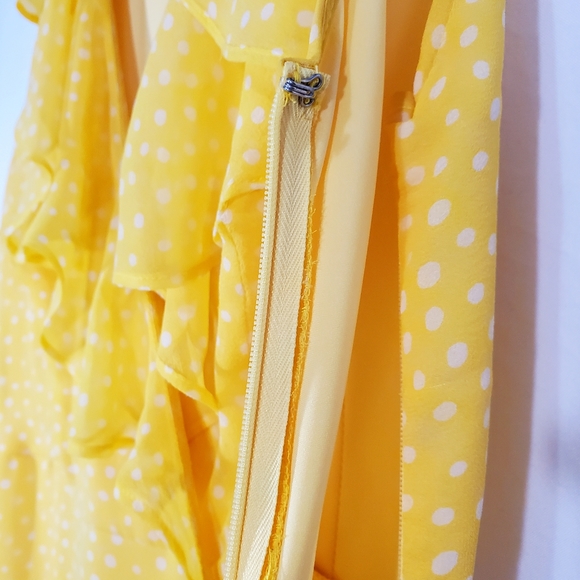*RARE* Vintage 90's Betsey Johnson Yellow Silk Polka Dot Belted Ruffle Dress - Picture 3 of 8
